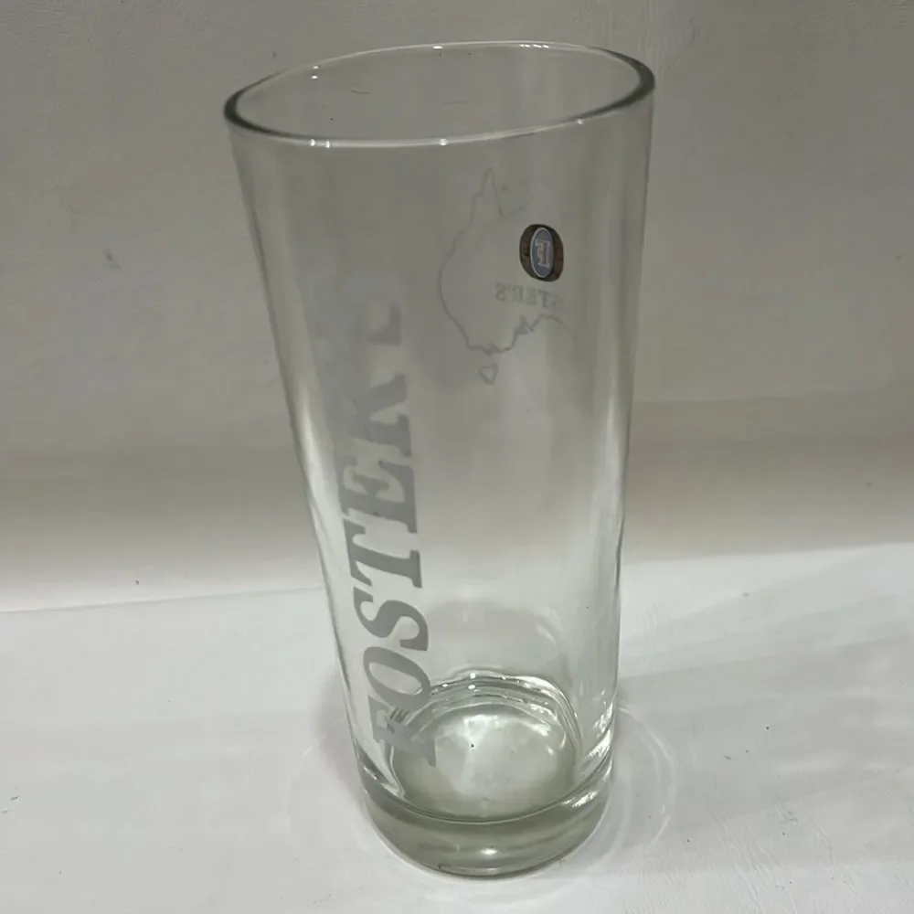 Fosters Pint Glass White Gold Red Blue Bar Beer 16 Oz 6 3/4 In Tall 2 3/4 Round